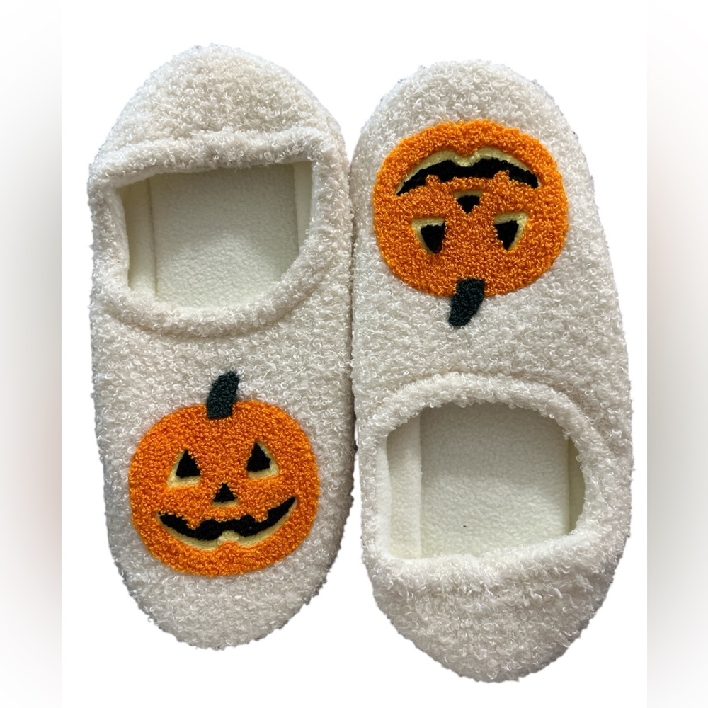 NIB Fall Halloween Autumn Pumpkin Slippers House Shoes Fuzzy  8 1/2 to 9 1/2